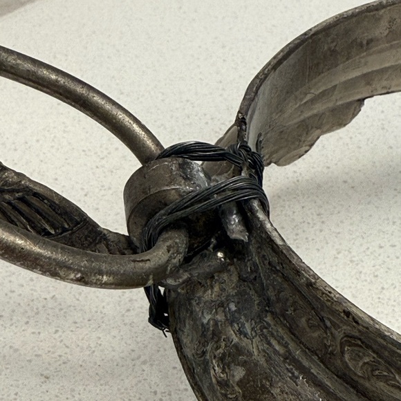 Vintage Bride's Basket Blue Fenton Ruffled Edges Bowl with Metal Holder - Picture 6 of 17